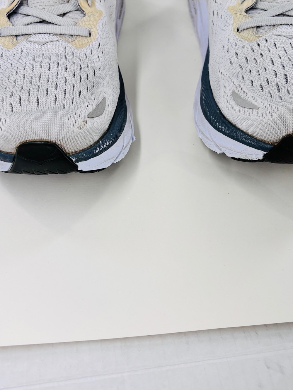 Hoka One One Clifton 8 Women's Size 11.5D Eggnog Shifting Sand Shoes - Picture 2 of 7